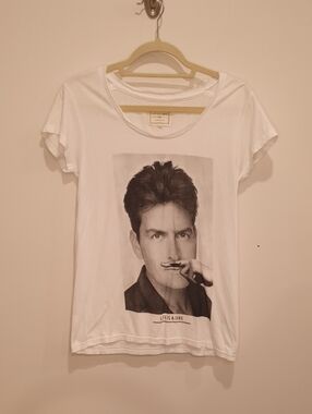 Elevenparis Life Is A Joke White Graphic T-Shirt with Photo Print Size Large